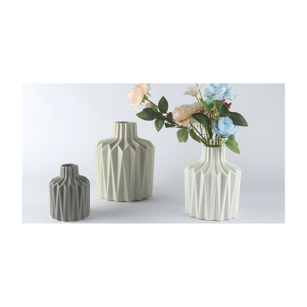 modern-ceramic-vase-br095-ltg_1.png