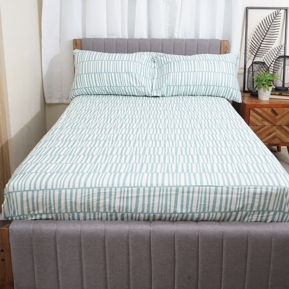 linens-n-things-3-piece-set-bedsheet-cotton-300-thread-count-green-stripe-with-multiple-size-variations-2_1.jpg