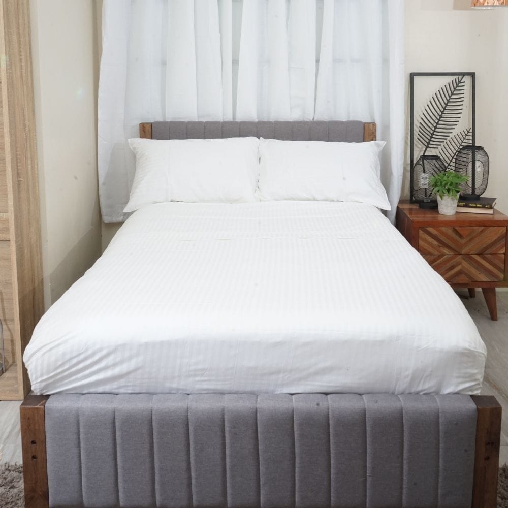 LIFESTYLE 3 Piece Set Bedsheet Hotel Collection Cotton 300 Thread Count White 1 cm With Multiple Size Variations