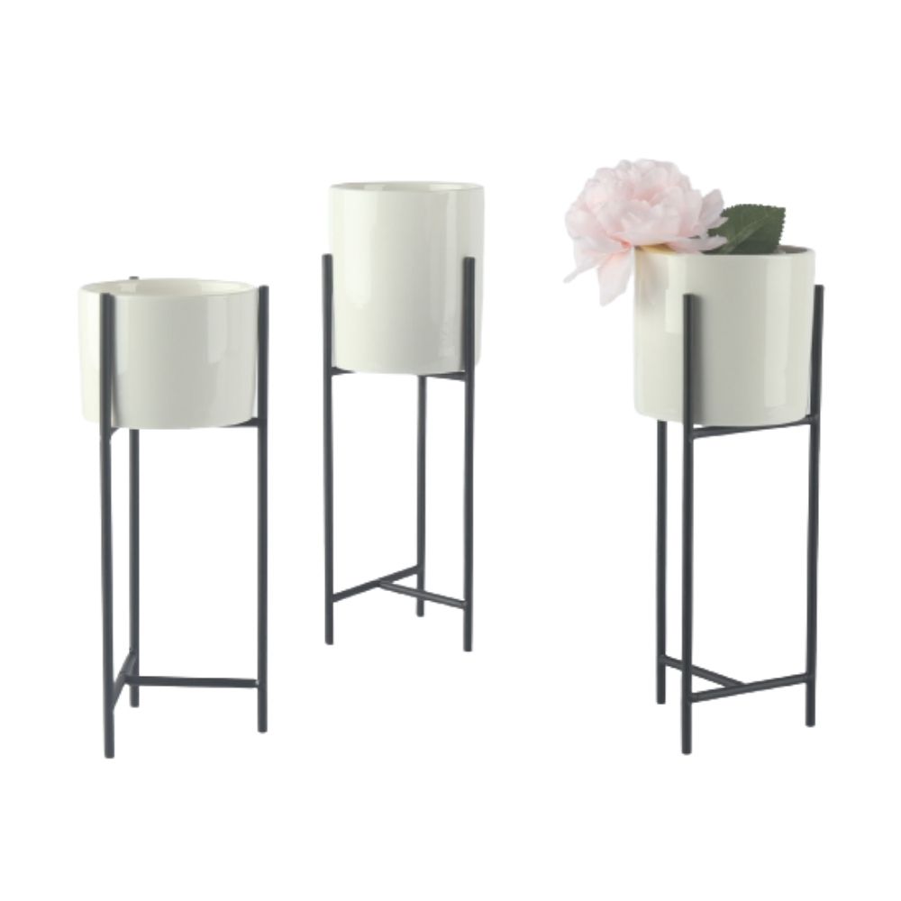 Ceramic White Vase Black Metal  Stand BR108